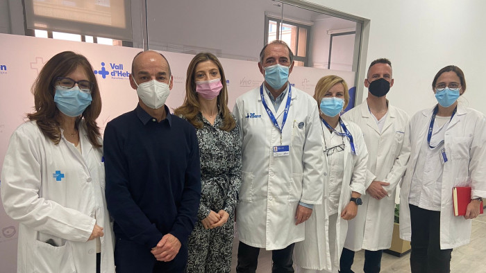 Visita del president del Col·legi de Podòlegs de Catalunya, Manel Pérez i la presidenta del Consell General de Col·legis de Podòlegs d'Espanya, Elena Carrascosa, a Vall d'Hebron.