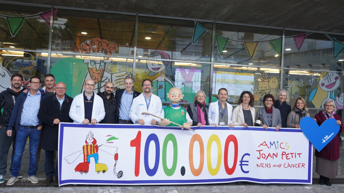 Donació de la Fundació Joan Petit a Vall d'Hebron